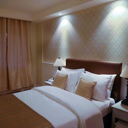 Sola Hotel Laoag Εξωτερικό φωτογραφία