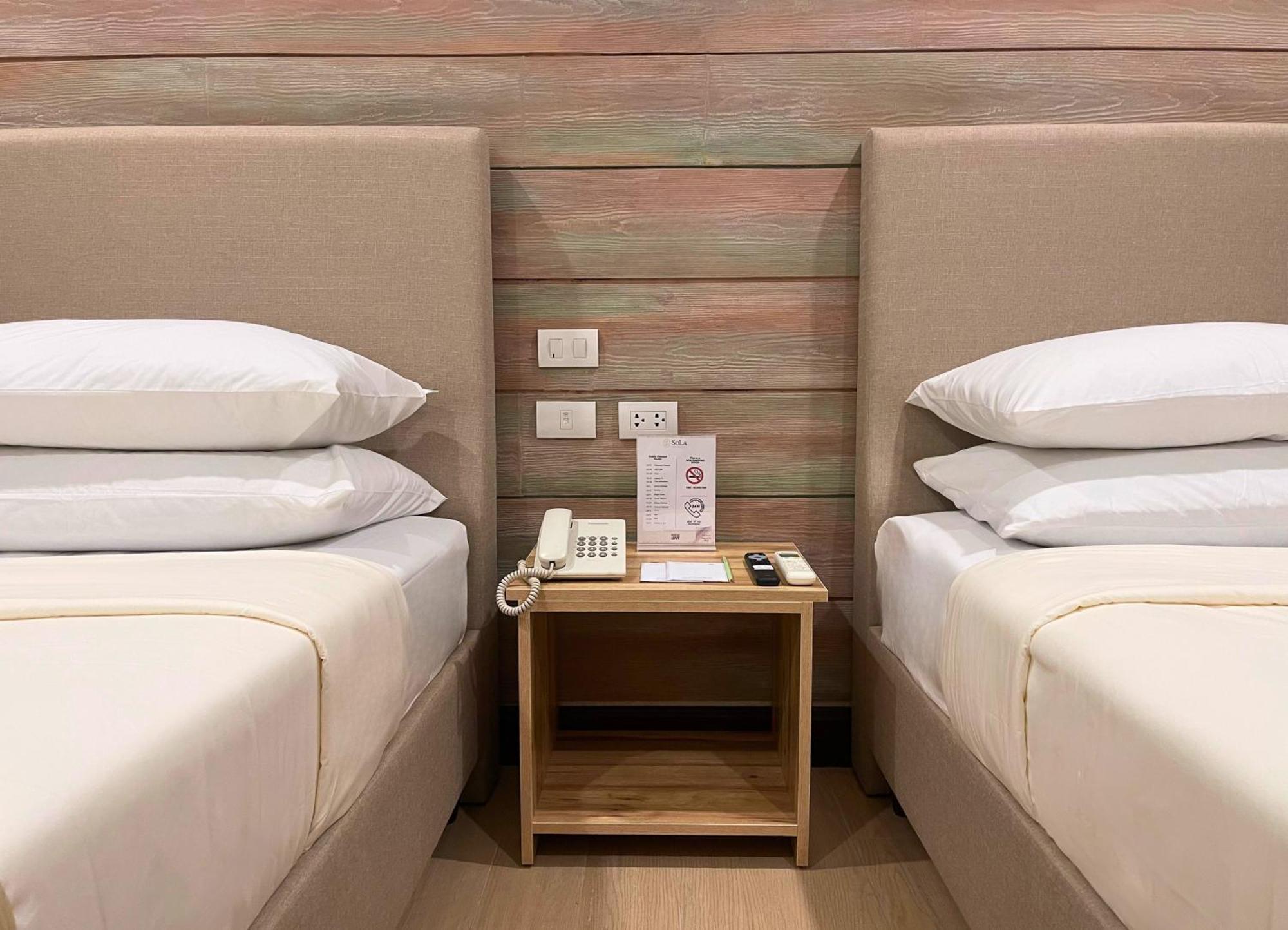 Sola Hotel Laoag Εξωτερικό φωτογραφία