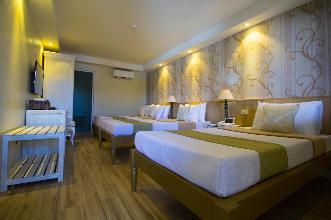 Sola Hotel Laoag Εξωτερικό φωτογραφία